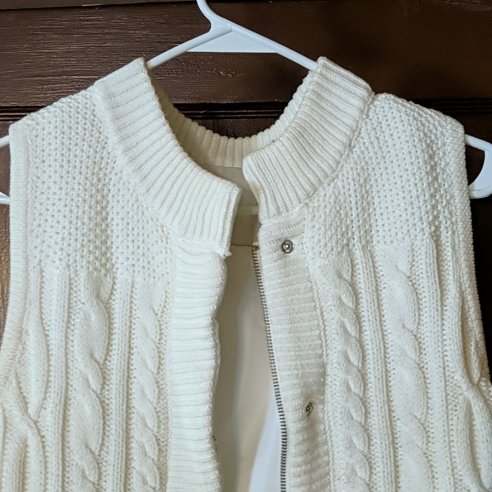 Vest - Picture 2 of 2